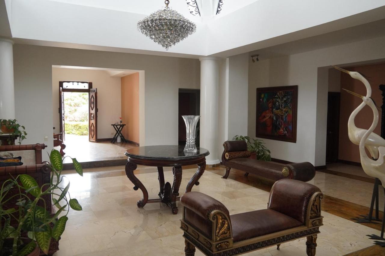 Hotel Boutique Villa Casuarinas Cali Eksteriør billede
